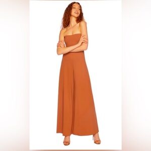 Strapless Wide Leg Jumpsuit
Susana Monaco